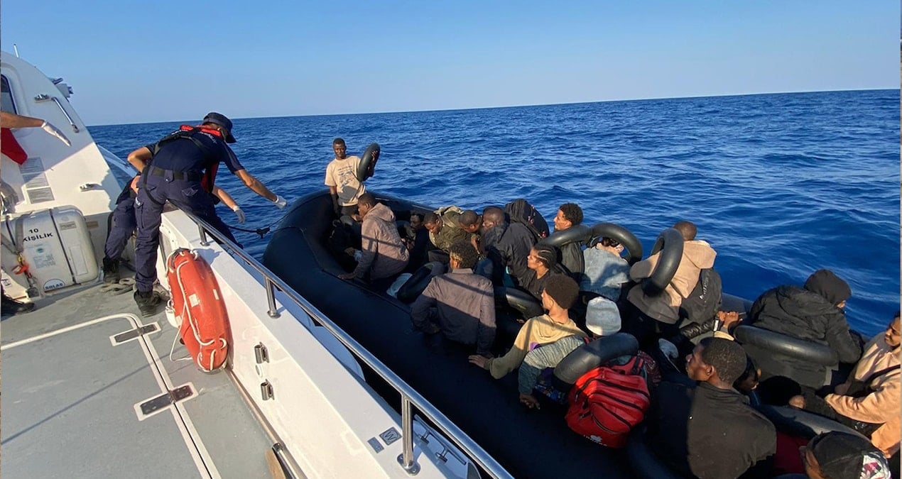 51 duzensiz gocmen kurtarildi Z2FBReR5