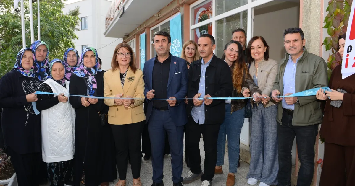 hasanaga mahallesi kadin yardimlasma ve dayanisma dernegi hizmete acildi 25rEyFH4.webp