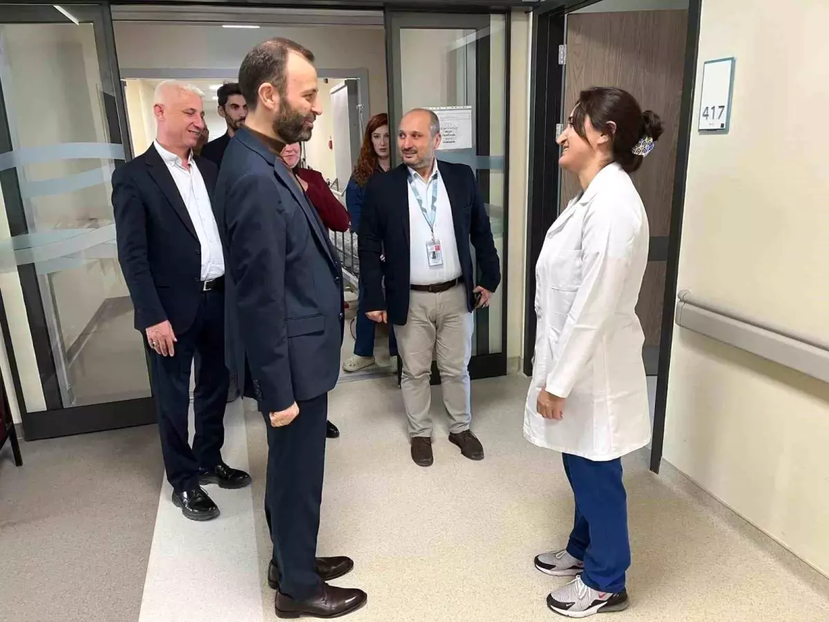 ismail caglar bayirci kutahya sehir hastanesini ziyaret etti AT4RQzhn.jpg