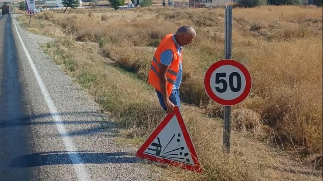 bakan duyurdu 32 bin 845 trafik levhasi kaldirildi xOR8hyEI.jpg