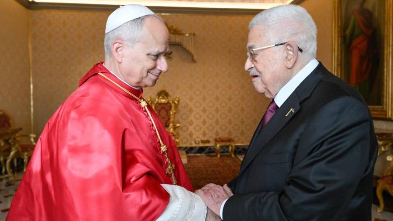 filistin devlet baskani abbas vatikanda papa 14 leo ile gorustu RGLRUF1i.jpg