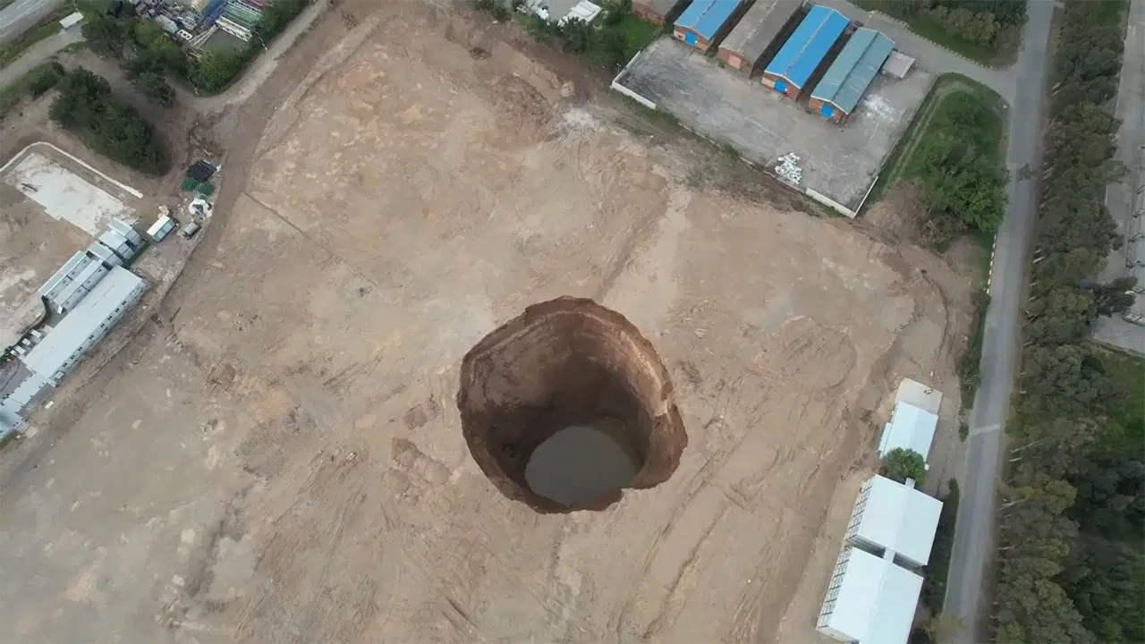 Hatay’da Obruk Tehlikesi: Derinliği 60 Metreye Ulaştı