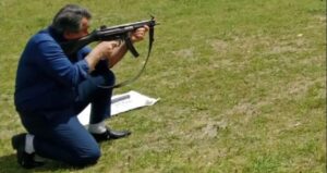 milli-egitim-muduru-musun-milli-savunma-bakani-mi-swiUuGYO