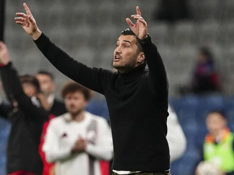 Nuri sahin fenerbahce icin devreye girdi PSAe3KZY